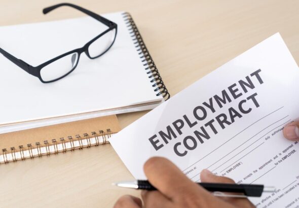 skrocone-lekcje-jak-nowe-regulacje-wplyna-na-rynek-pracy